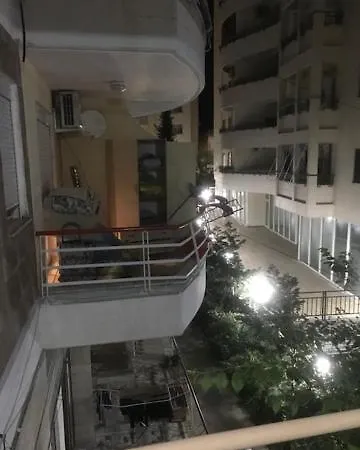 El Iii Apartment